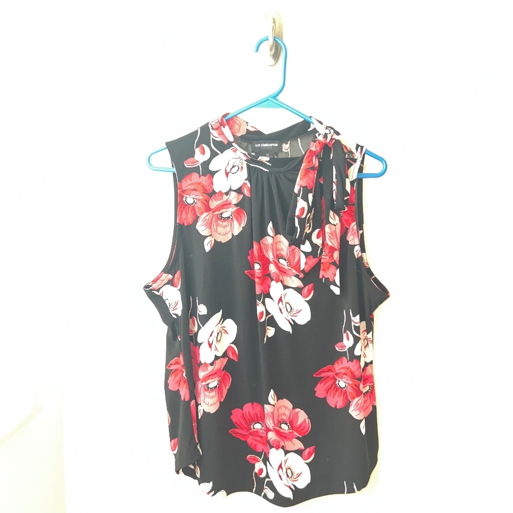 Sleeveless Tie Neck Top